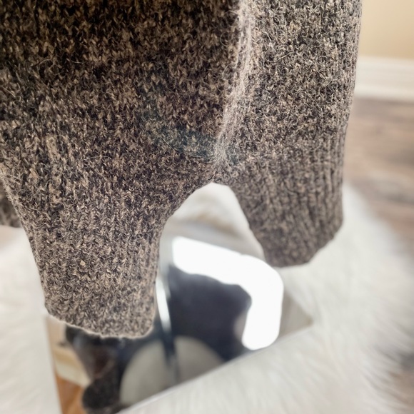 Line the Label (sm - large) v-neck sweater - the willow sweater - Picture 11 of 11